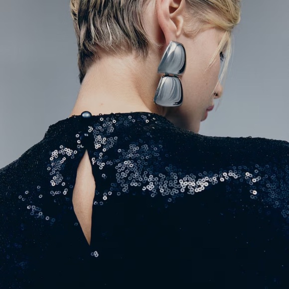 Sequins top NWT by H&M size small - Picture 4 of 6